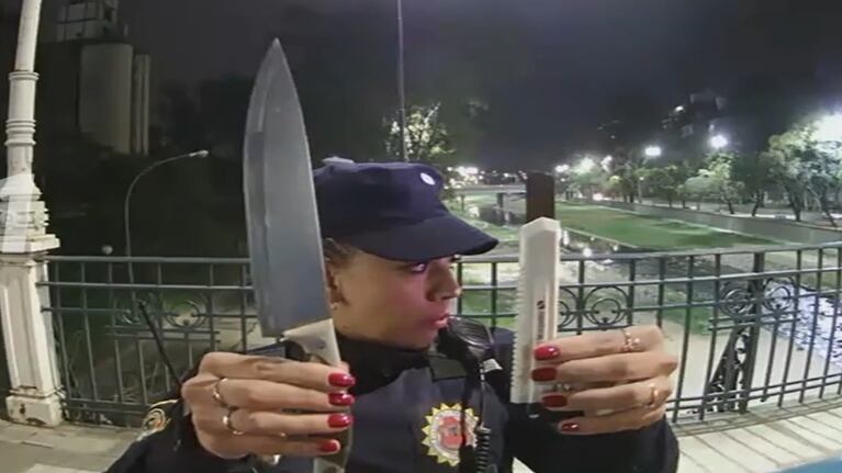 Las armas blancas que le encontraron al detenido.