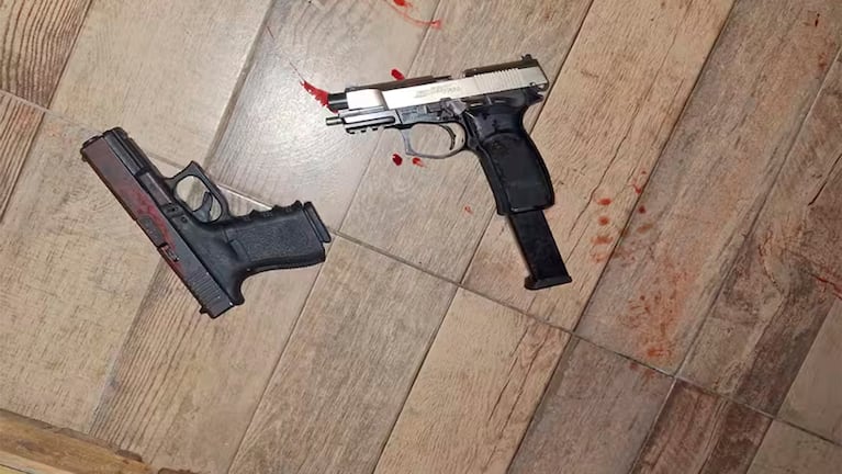 Las armas secuestradas tras el tiroteo en Mar del Plata.