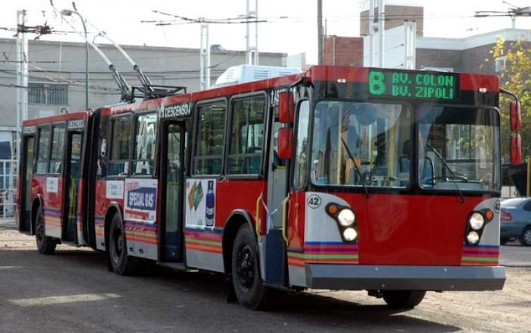 Las asambleas siguen resintiendo el transporte urbano