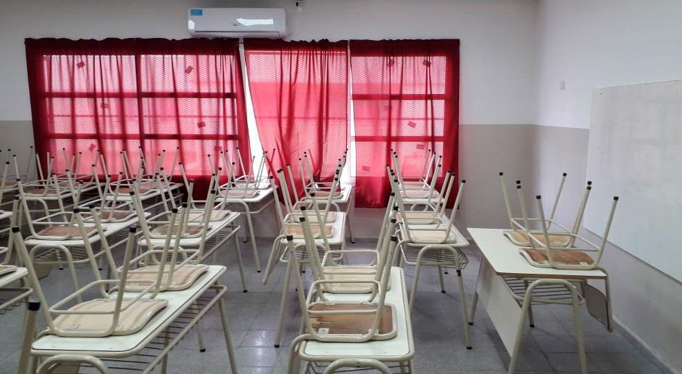 Las aulas, por el momento, seguirán vacías.