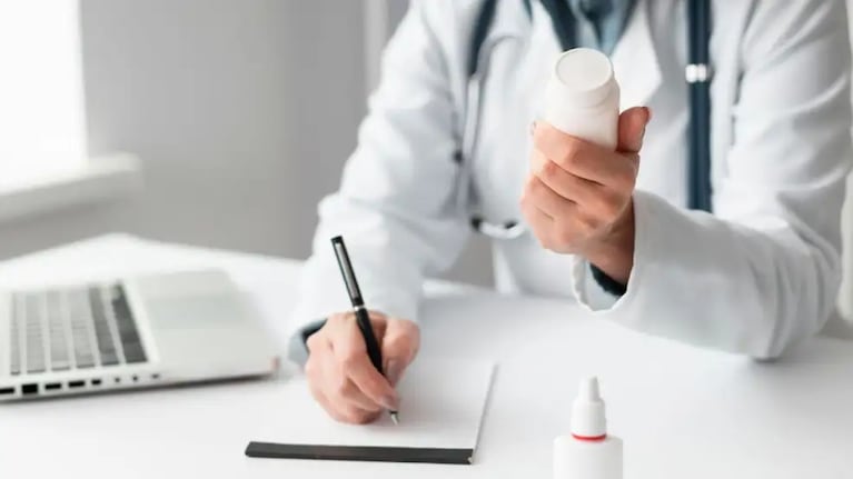 Las autoridades refuerzan las precauciones ante los primeros casos de la gripe.