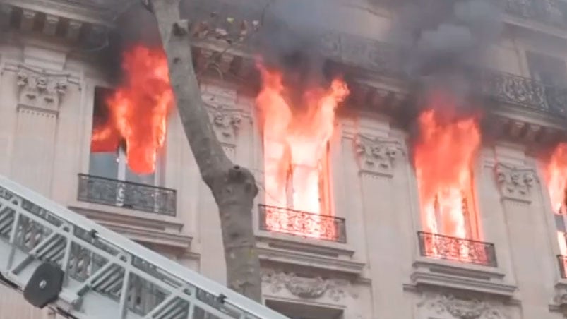 Las autoridades todavía no identificaron el inicio del fuego.