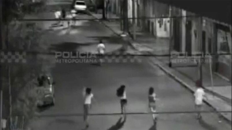 Las cámaras de seguridad registran cada vez más robos pirañas. Foto: Policía Metropolitana. Buenos Aires.