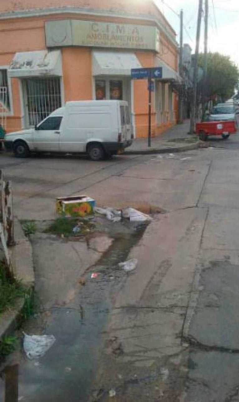 Las cloacas, un problema con olor en barrio San Martín