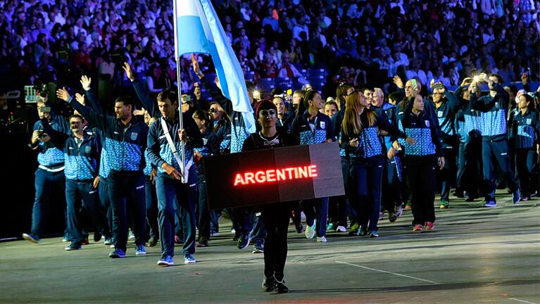 Las delegaciones que representan al país, tiene cada vez más deportistas femeninas.
