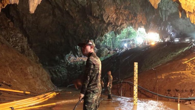 Las emotivas cartas de los chicos atrapados en la cueva de Tailandia
