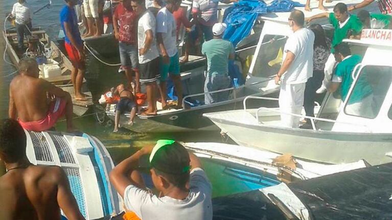 Las equipos de rescate continúan buscando sobrevivientes.