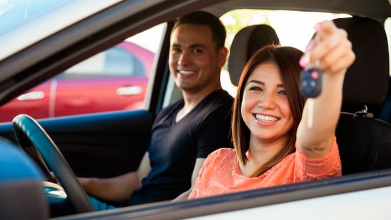 Las estadísticas les dan la razón: es más seguro darle la llave del auto a las mujeres.