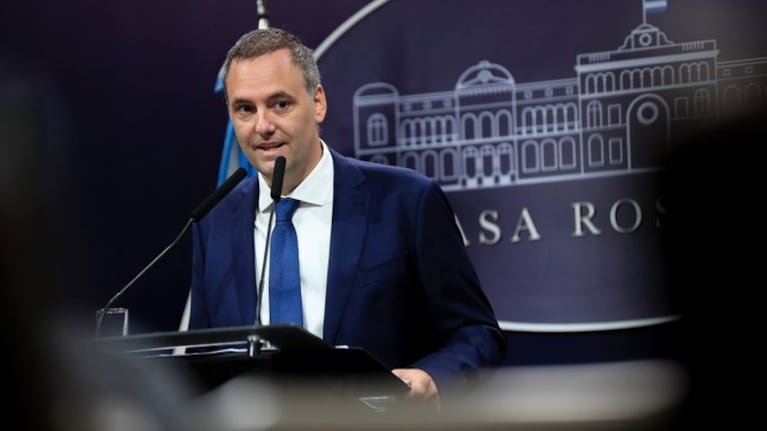 “Las explicaciones hay que darlas en la Justicia", repitió Adorni ante las acusaciones.