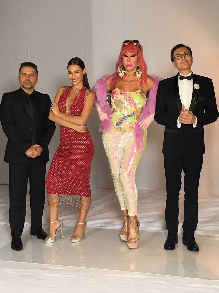 Las figuras del certamen mostraron su belleza en la foto oficial.