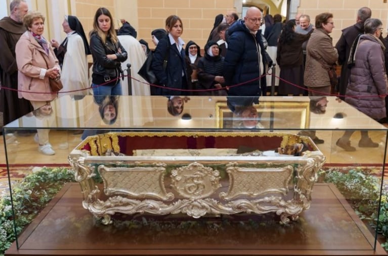 Las fotos de la increíble conservación de Santa Teresa de Jesús a 440 años de su muerte