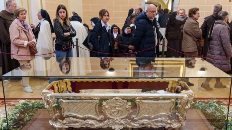Las fotos de la increíble conservación de Santa Teresa de Jesús a 440 años de su muerte