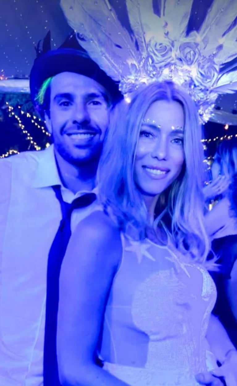 Las fotos de Nicole Neumann vestida de novia y luciendo su embarazo