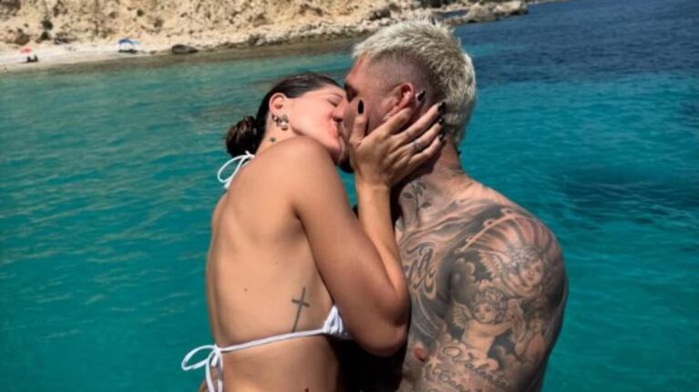 Las fotos subidas de tono de Icardi y la China disfrutando en un barco en Ibiza