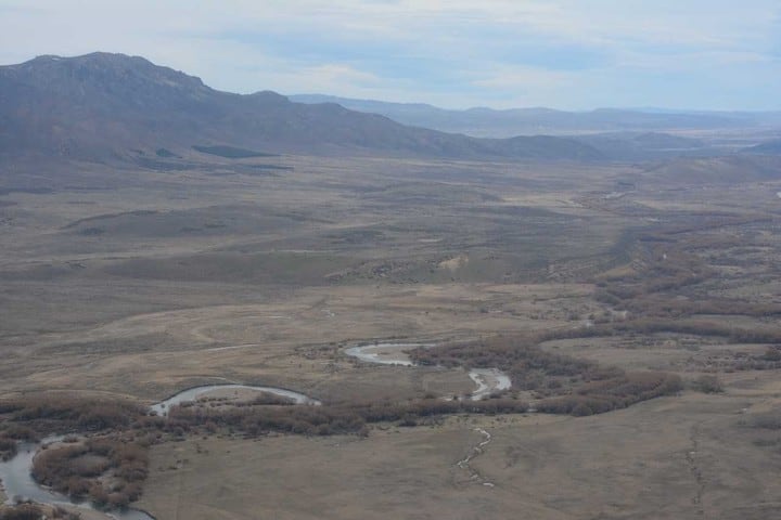 Las fuerzas de seguridad continúan con el rastrillaje en el río Chubut y accedieron al territorio "sagrado".