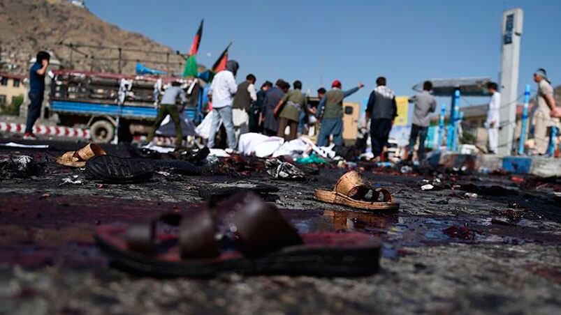 Las imágenes que dejó el atentado son espantosas. Foto: AFP.