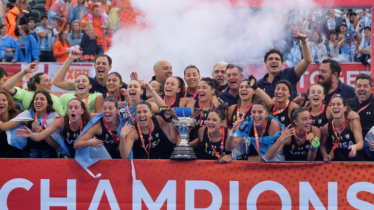 Las Leonas vencieron a Países Bajos por penales.