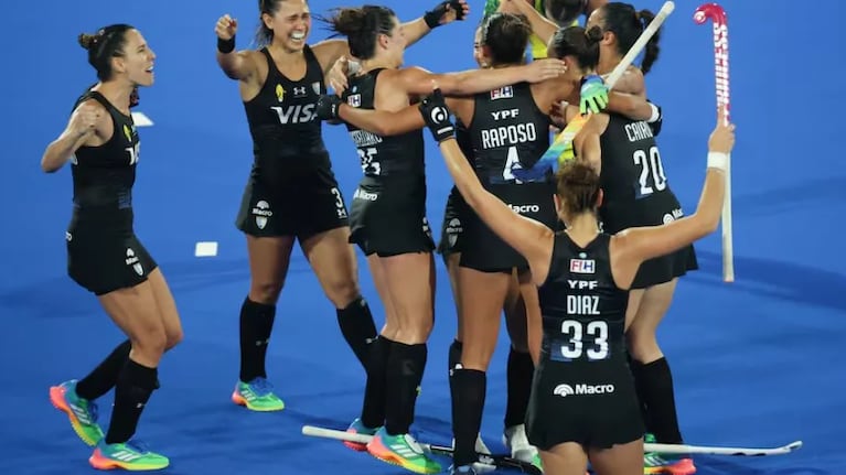 Las Leonas vencieron por penales a Países Bajos.