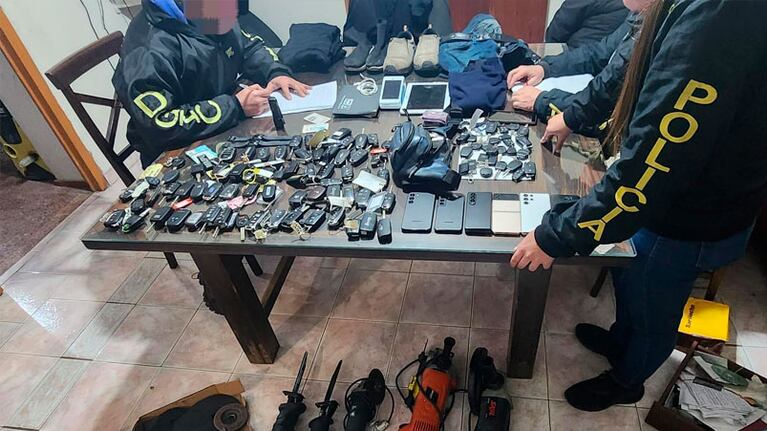 Las más de 200 llaves halladas en la vivienda.