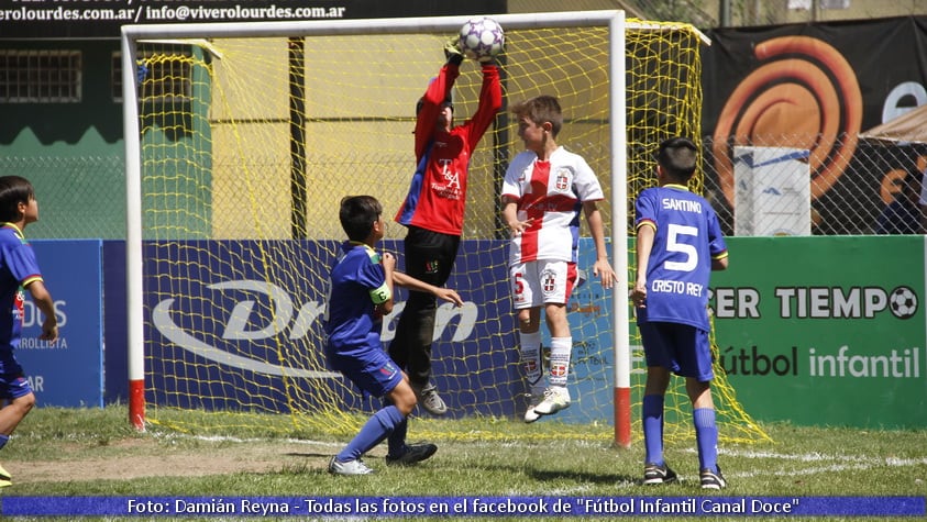 Las mejores postales de los partidos y la visita de Empate F.C.