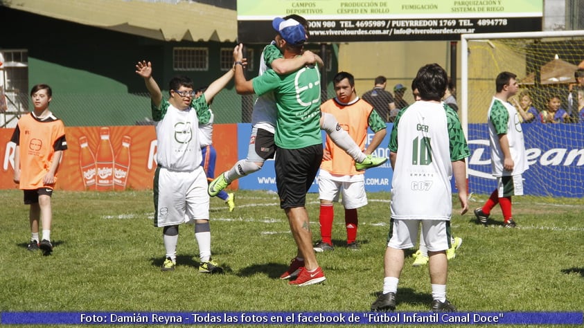 Las mejores postales de los partidos y la visita de Empate F.C.