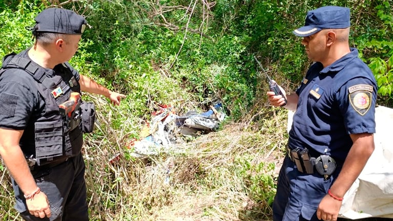 Las motos robadas estaban ocultas en un zanja.