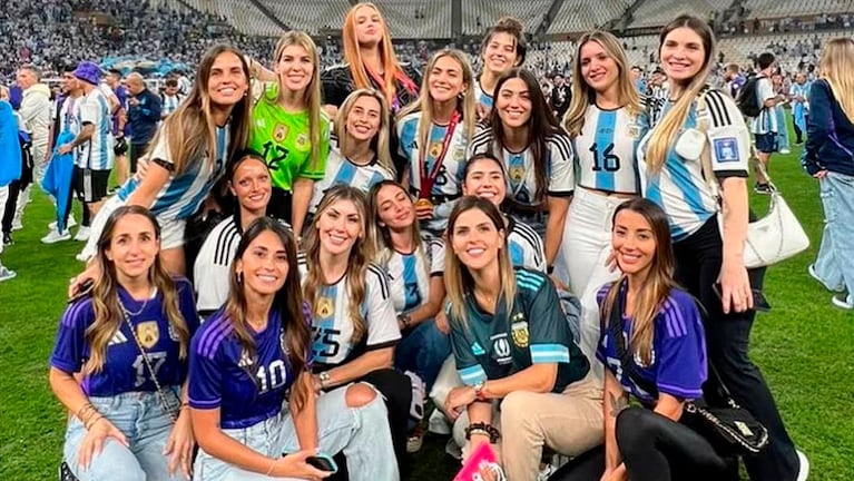 Las mujeres de la Scaloneta en el estadio Lusail de Qatar tras la final.