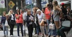 Las mujeres encuestadas señalaron las paradas como lugares de riesgo de acoso.