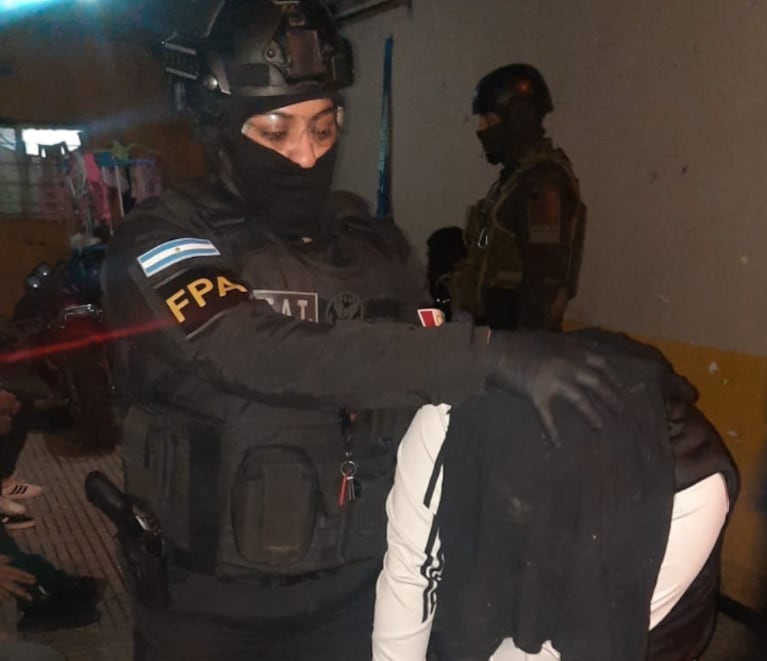 Las mujeres vendían droga en Villa Páez.