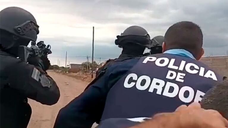 Las negociaciones duraron más de 10 horas hasta que miembros del Eter pudieron ingresar a la vivienda y reducir al secuestrador.