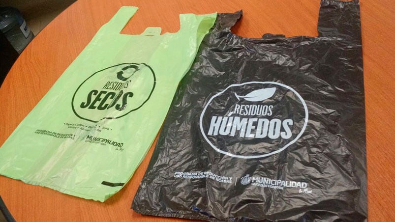 Las nuevas bolsas que comenzarán a entregarse el 6 de noviembre. Foto: Karina Vallori