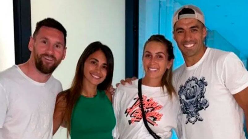 Las parejas son amigas desde que los futbolistas jugaban en el Barcelona.