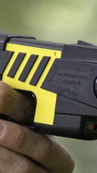 Las pistolas Taser que quiere comprar la Provincia.