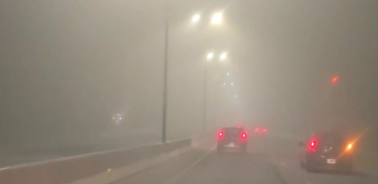 Las rutas de Córdoba se ven afectadas por bancos de niebla.