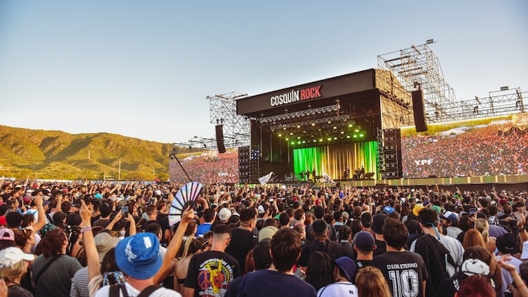 Las sierras de Córdoba vuelven a vibrar al compás del Cosquín Rock.