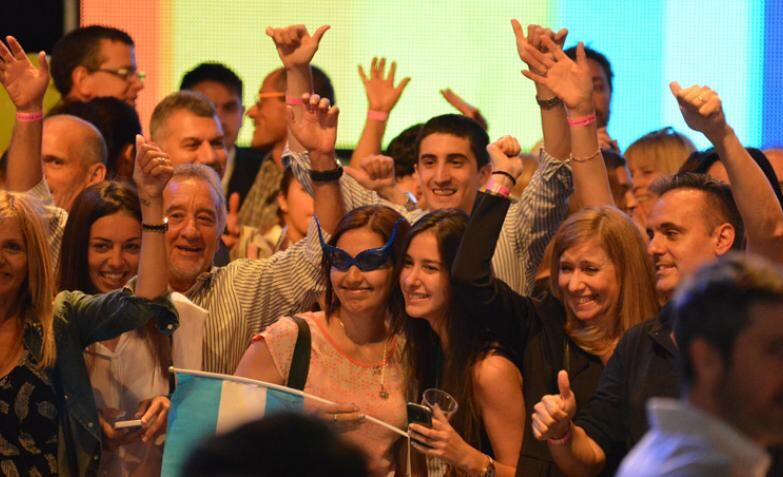 Las sonrisas abundaron en la sede de Cambiemos. Foto: Lucio Casalla / ElDoce.tv