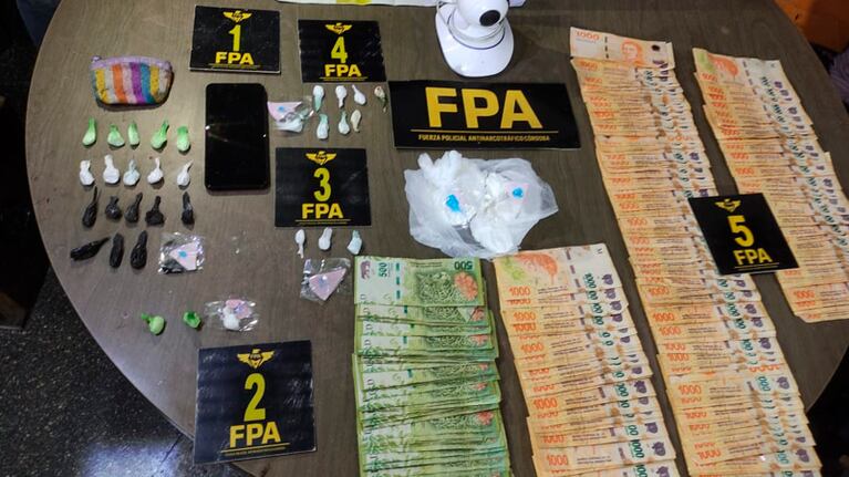 Las sustancias halladas en el kiosco de barrio Alto Alberdi.