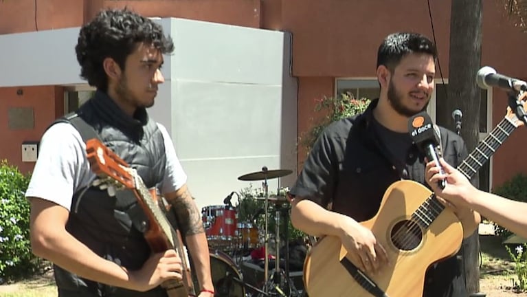 Lautaro y Matías Rojas hicieron su debut televisivo en Seguimos
