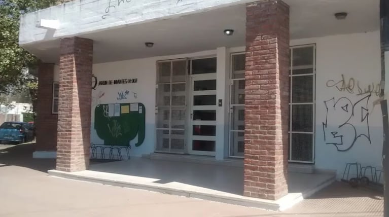 Le confiaron el dinero de los buzos a una madre y denuncian que se la gastó y los estafó