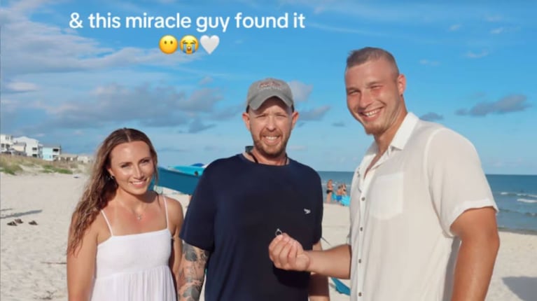 Le pidió matrimonio a su novia en la playa pero la propuesta terminó de la peor manera. Foto: TikTok