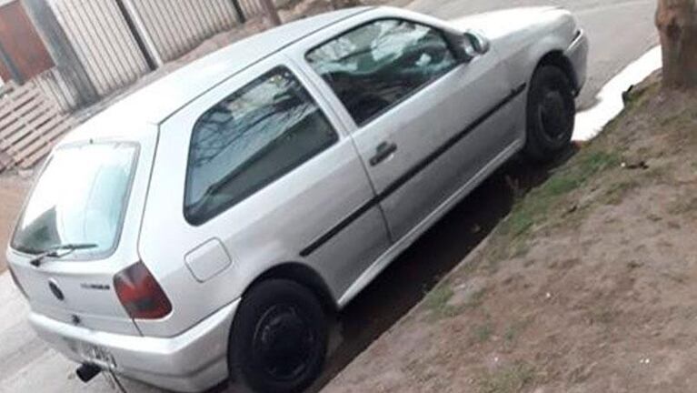 Le robaron el auto de la playa de estacionamiento de un supermercado