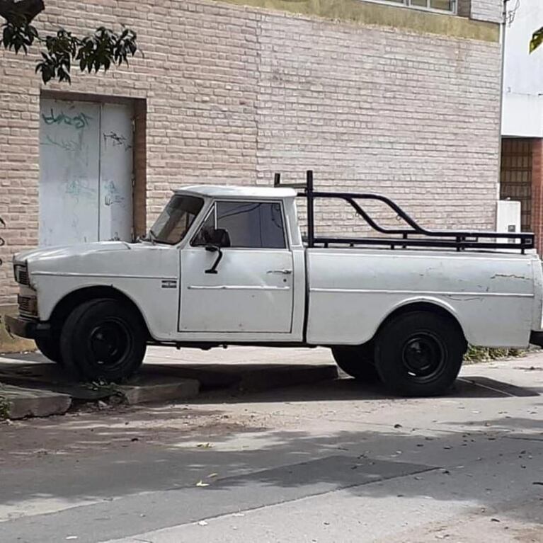 Le sacó la batería a su camioneta para evitar que se la roben, pero se la llevaron igual