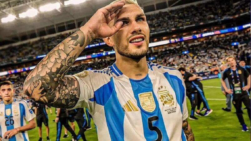 Leandro Paredes dijo presente en el show de Q Lokura.