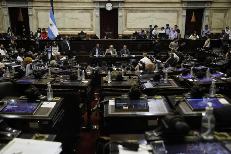 Legisladores de distintos bloques políticos analizaron la agenda legislativa del verano.