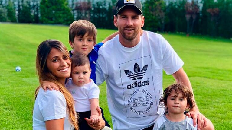 Leo, Anto, Thiago, Mateo y Ciro posaron muy divertidos para la foto.