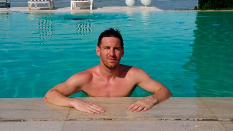 Leo Messi optó por viajar cómodo hasta Japón.