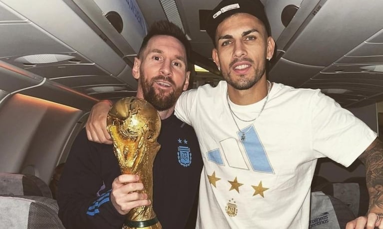 Leo Paredes y Lionel Messi se hicieron muy amigos.