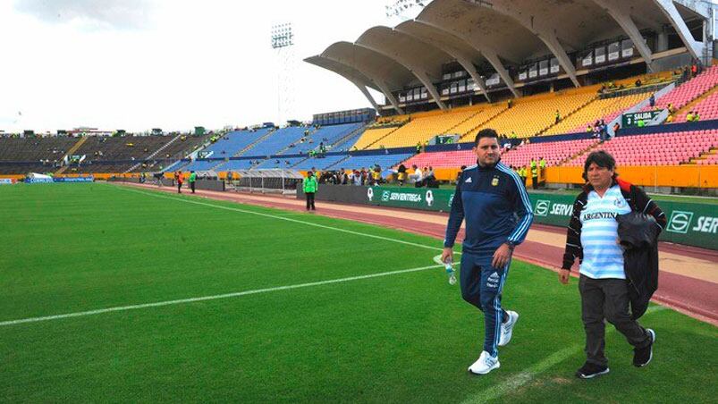 Leo y compañía ya están en Quito para el partido decisivo.