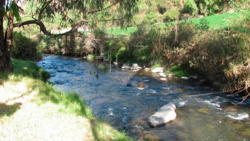 Les robaron mientras tenían sexo al borde del Río Chillón.