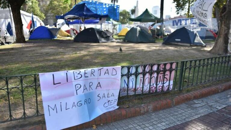 Levantaron gran parte del acampe en Plaza de Mayo